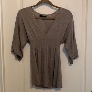 Express gray 3/4 length sleeve sweater